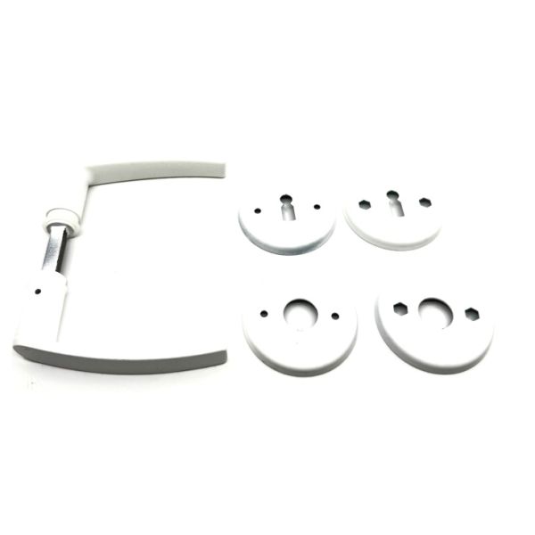 Klamka malowana z kpl.tarczek Q62 na klucz biały Bajda